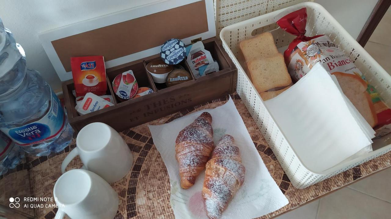 Bed & Breakfast Acquaviva Di Vullo Vincenzo Acquaviva Platani 客房 照片