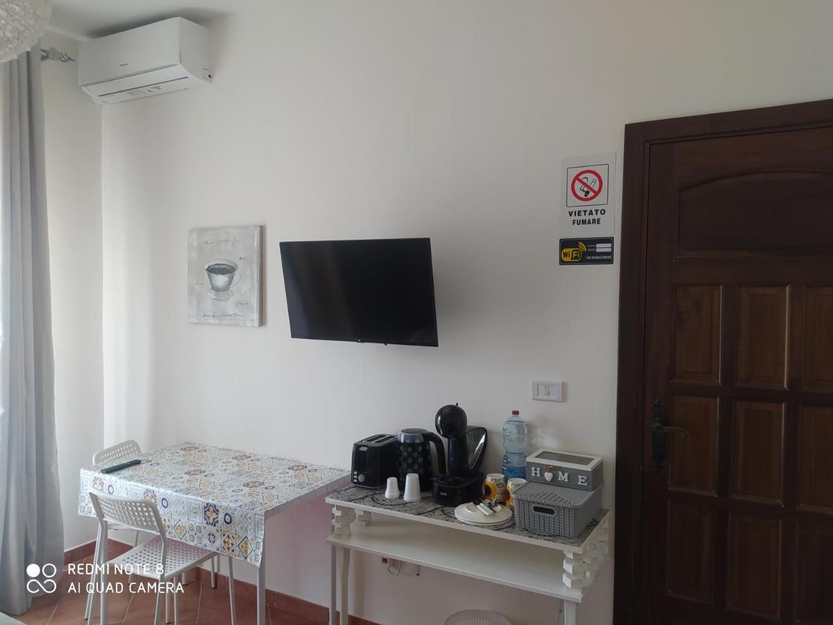 Bed & Breakfast Acquaviva Di Vullo Vincenzo Acquaviva Platani 外观 照片