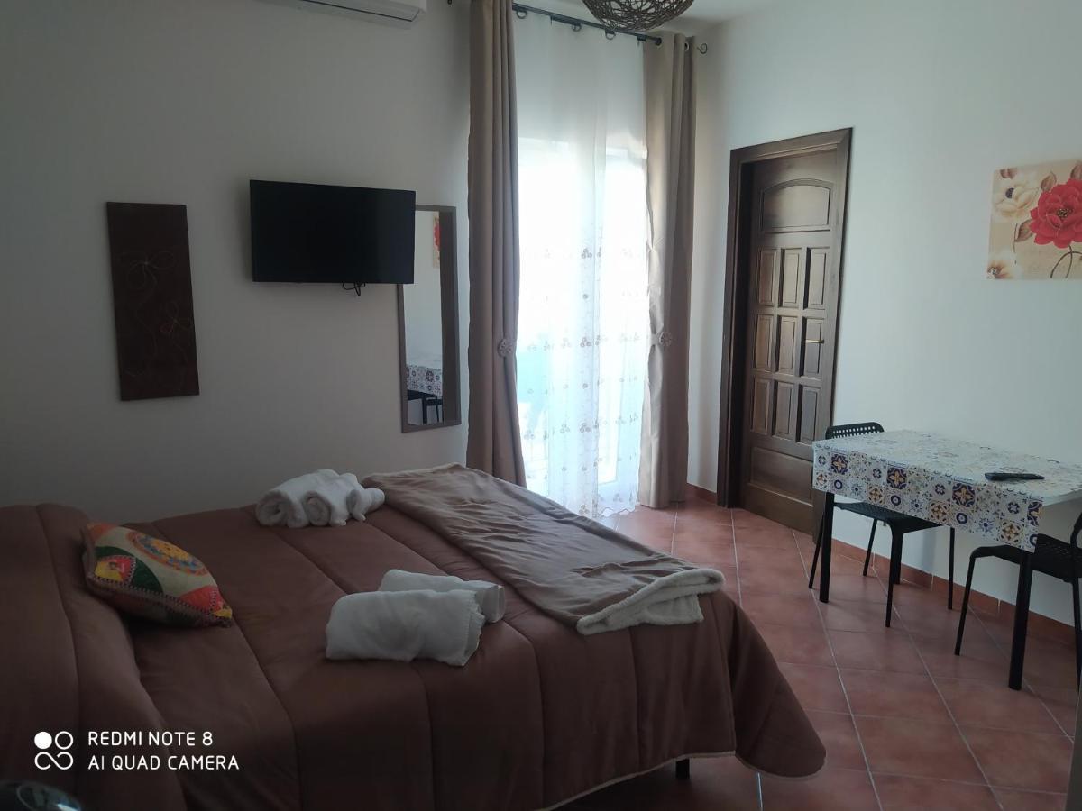 Bed & Breakfast Acquaviva Di Vullo Vincenzo Acquaviva Platani 外观 照片
