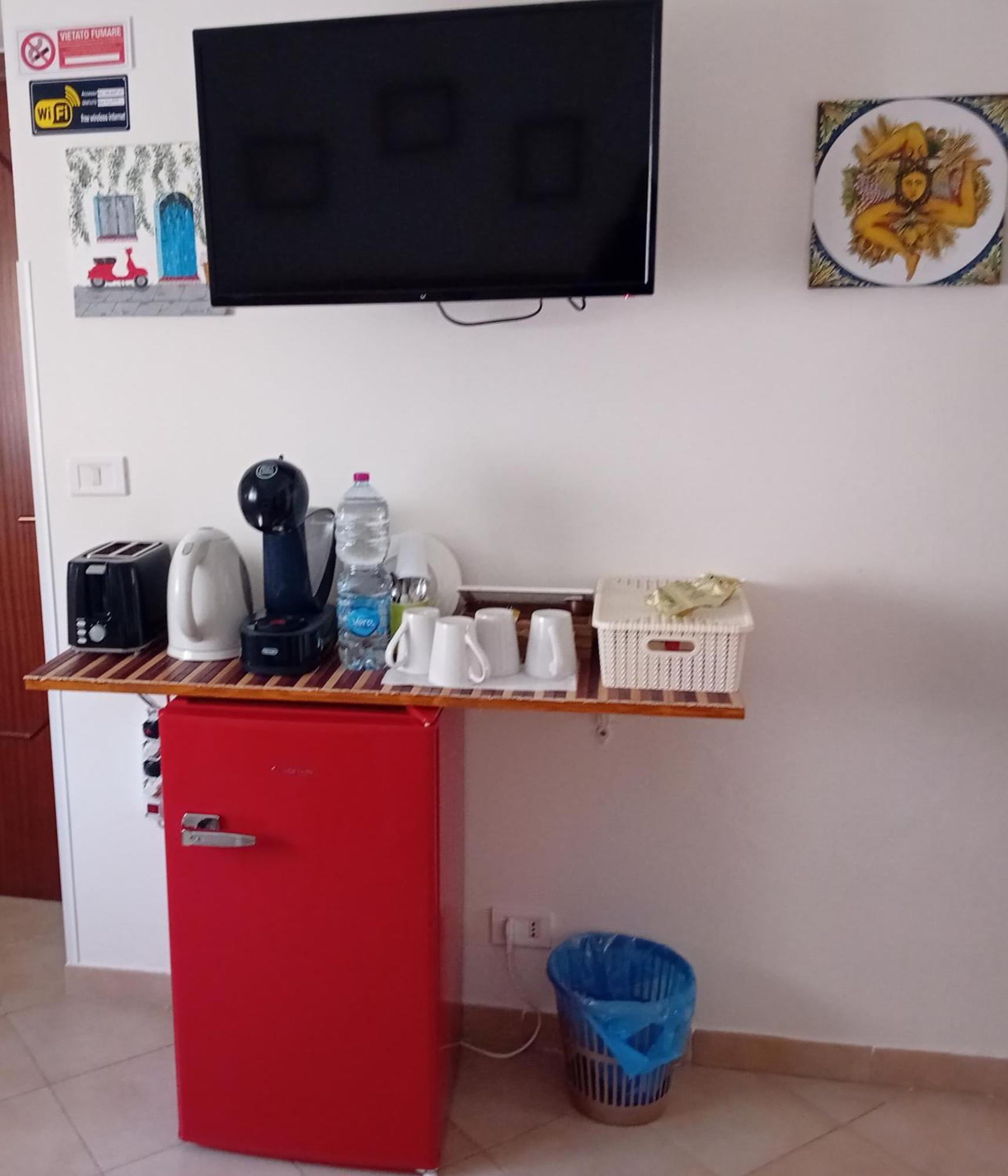 Bed & Breakfast Acquaviva Di Vullo Vincenzo Acquaviva Platani 外观 照片
