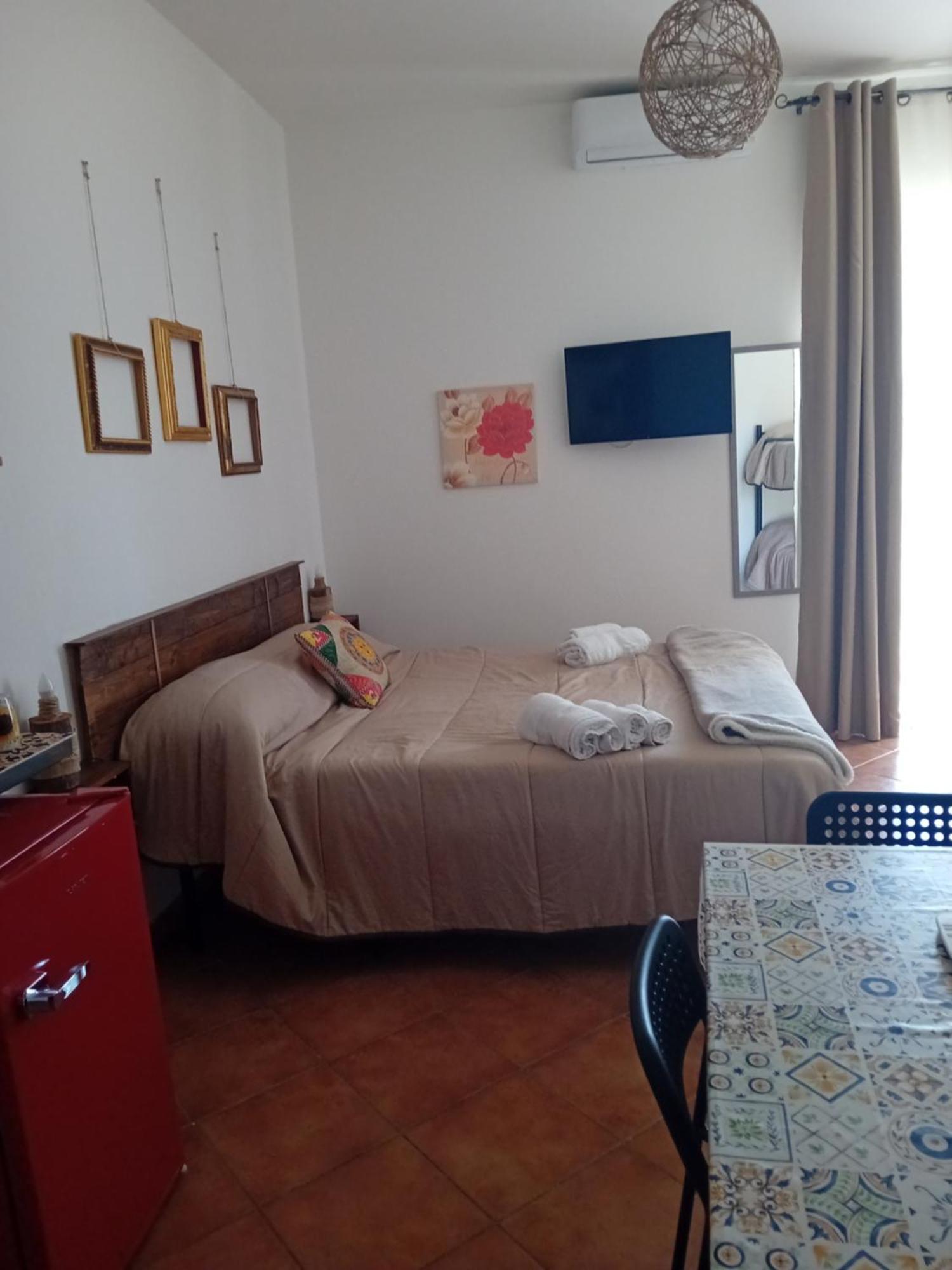 Bed & Breakfast Acquaviva Di Vullo Vincenzo Acquaviva Platani 客房 照片