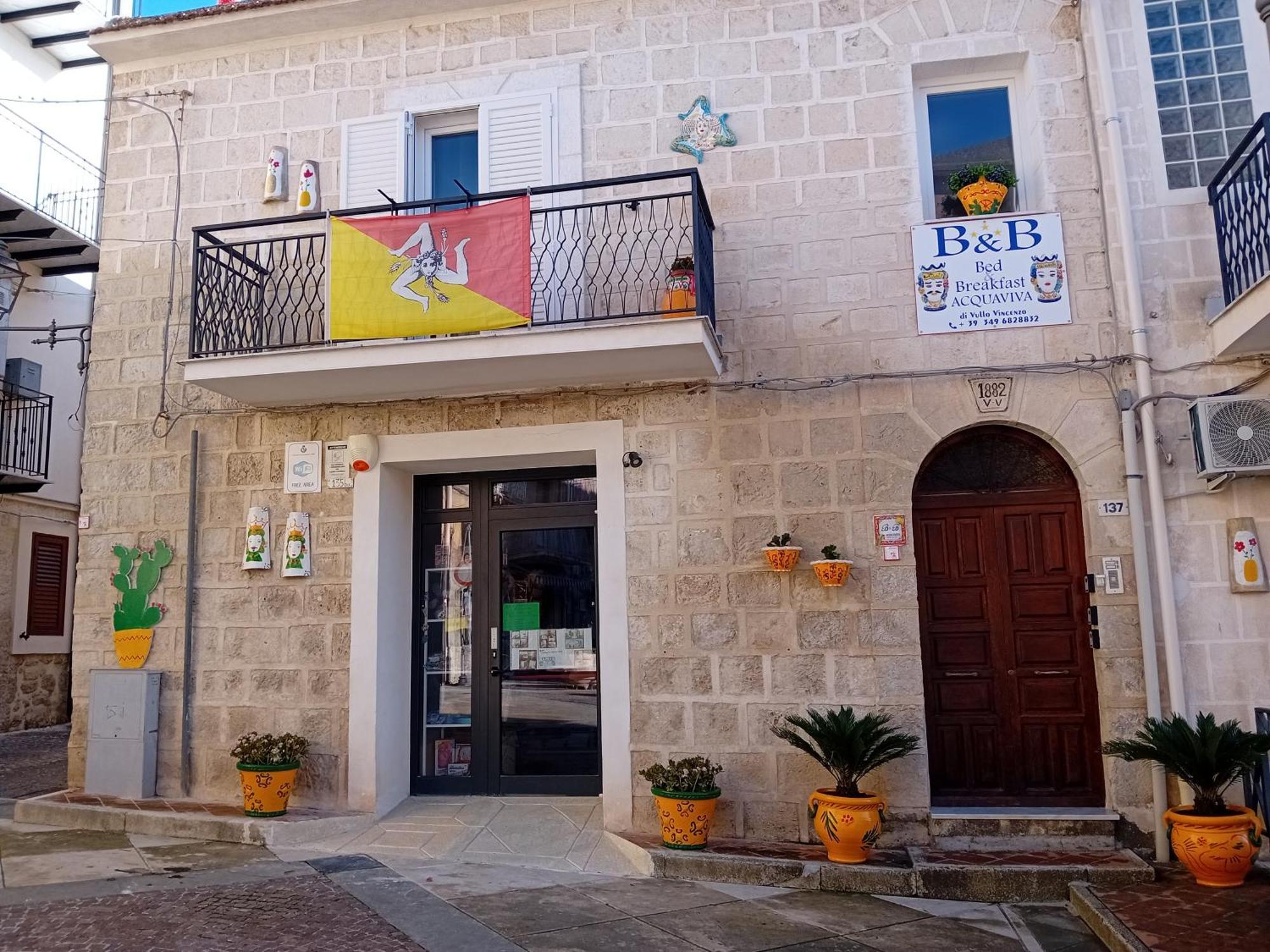 Bed & Breakfast Acquaviva Di Vullo Vincenzo Acquaviva Platani 外观 照片